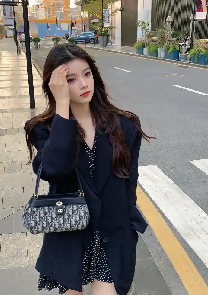 虚拟手柄操作示意图